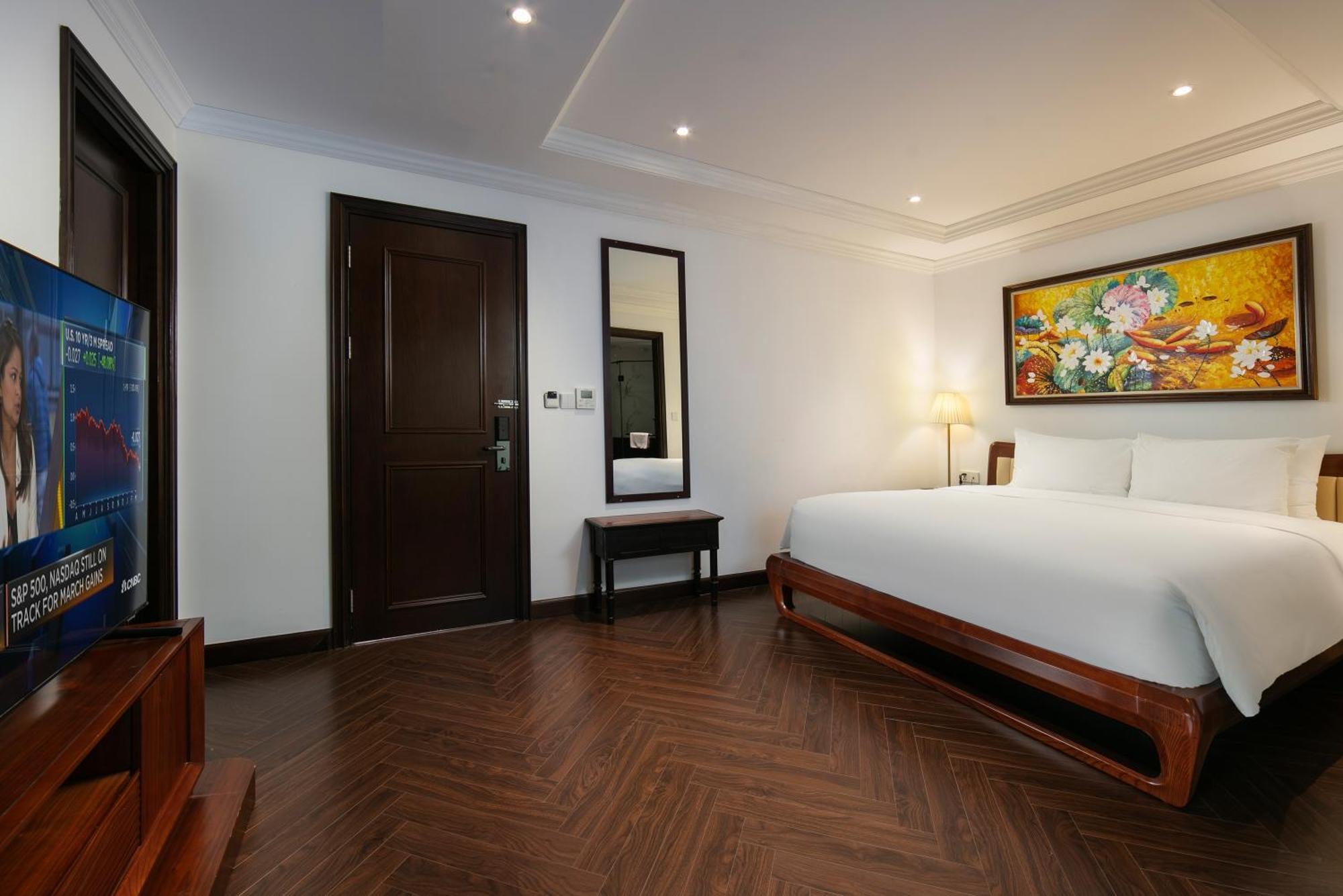 May De Ville Crown Hotel Hanói Exterior foto Deluxe Room